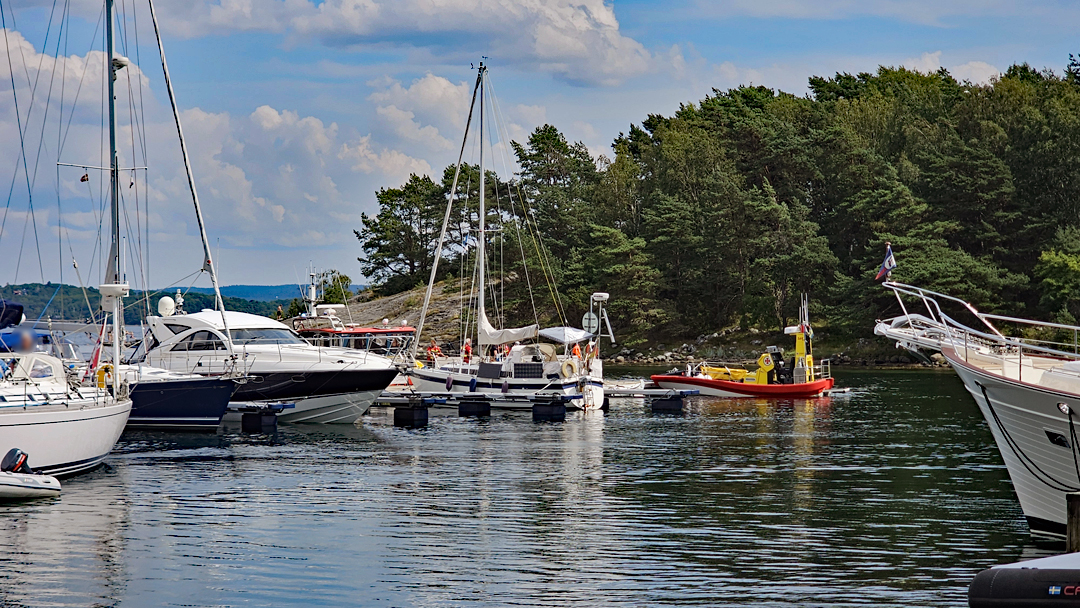 Båtkollision utanför Almön