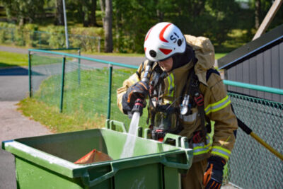Brand i sopstation på Hasselbacken